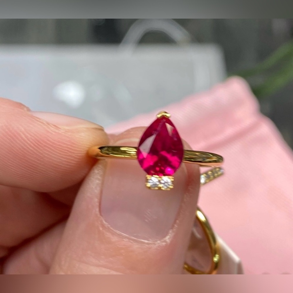 Kate Spade New York Red Teardrop Ring. NEW